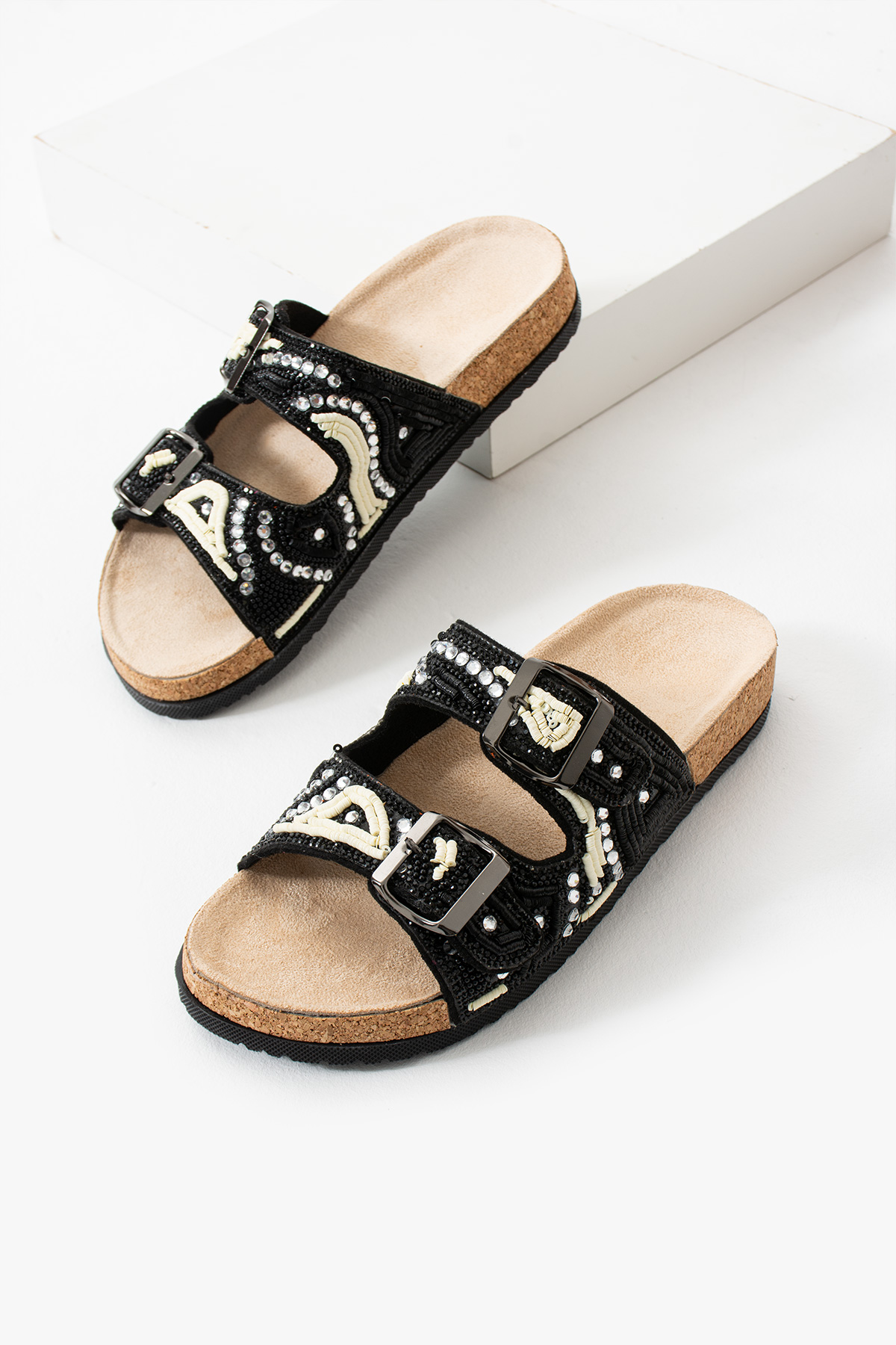 sera siyah etnik günlük terlik sera siyah etnik günlük terlik